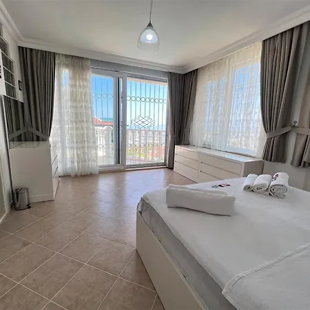 فيلة Red A1/ Muhtesem Deniz Manzarasi, Genis Bahce